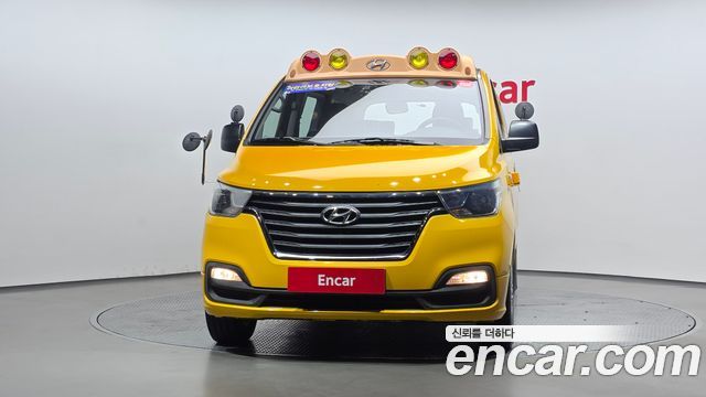Hyundai Starex 2019 — photo 3