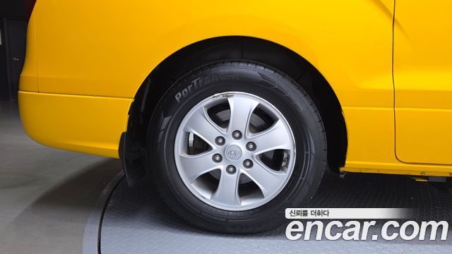 Hyundai Starex 2019 — photo 5