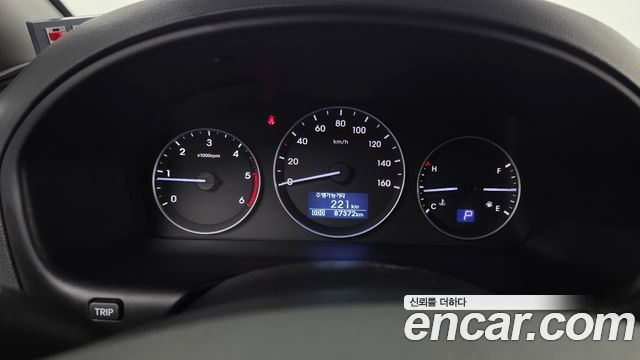 Hyundai Starex 2019 — photo 11