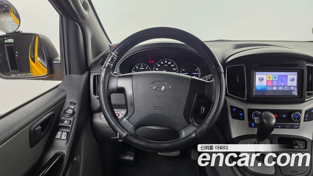 Hyundai Starex 2019 — photo 19