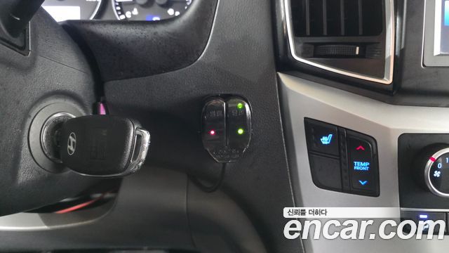 Hyundai Starex 2019 — photo 25