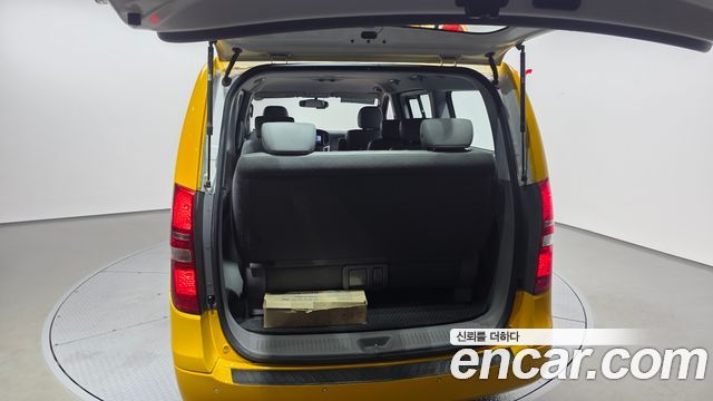 Hyundai Starex 2019 — photo 26