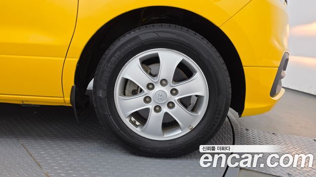 Hyundai Starex 2019 — photo 7