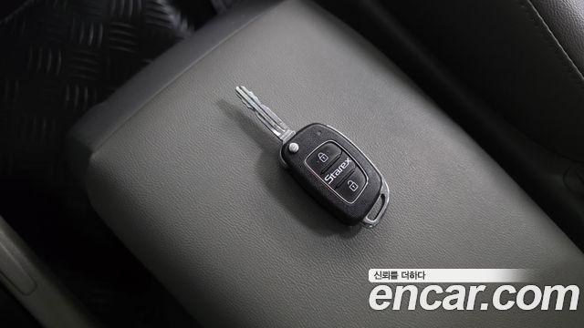 Hyundai Starex 2019 — photo 28