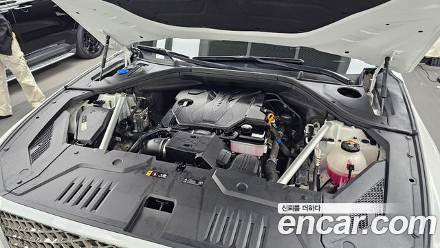 Genesis GV70 2023 — photo 6