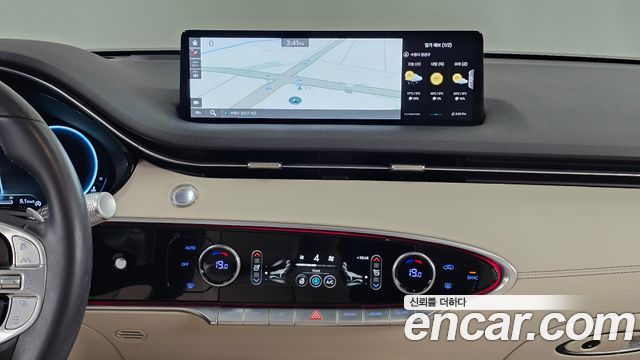 Genesis GV70 2023 — photo 14