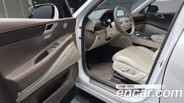 Genesis GV80 2023 — photo 13