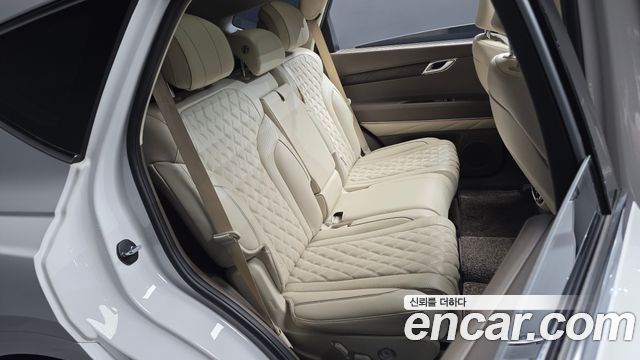 Genesis GV80 2023 — photo 17
