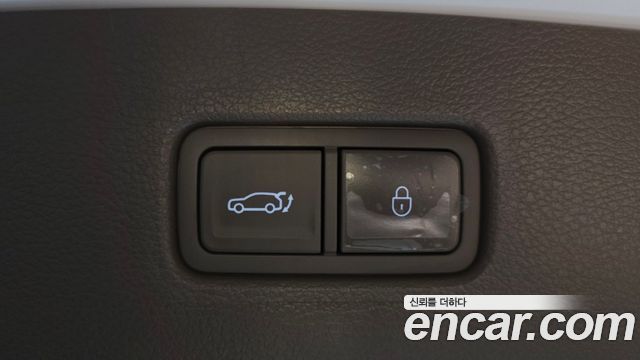 Genesis GV80 2023 — photo 32