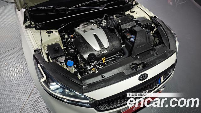 Kia K7 2017 — photo 6