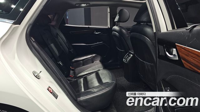 Kia K7 2017 — photo 12