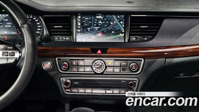 Kia K7 2017 — photo 15