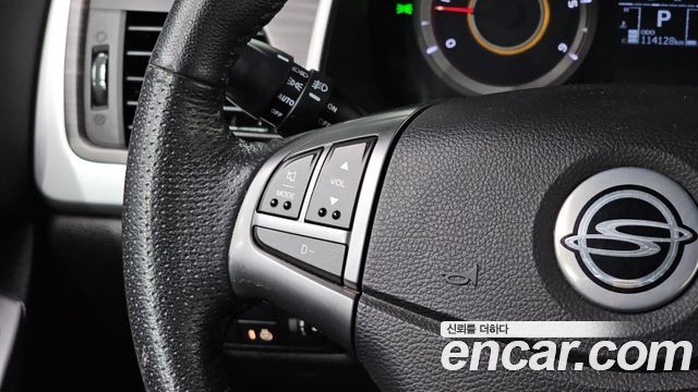 KG Mobility KORANDO 2016 — photo 23