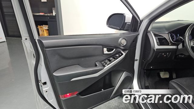KG Mobility KORANDO 2016 — photo 14
