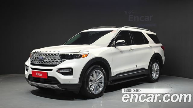 Ford Explorer 2020 — photo 1