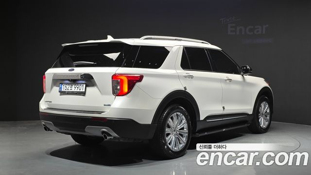 Ford Explorer 2020 — photo 2