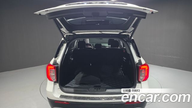 Ford Explorer 2020 — photo 23
