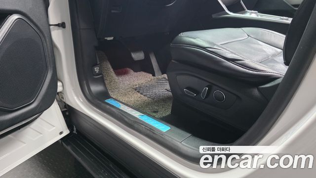 Ford Explorer 2020 — photo 30