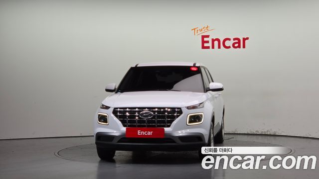Hyundai Venue 2022 — photo 3