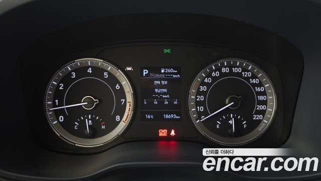 Hyundai Venue 2022 — photo 8