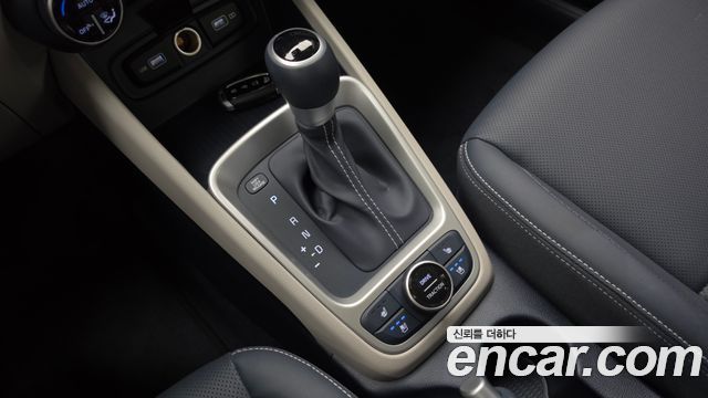 Hyundai Venue 2022 — photo 9