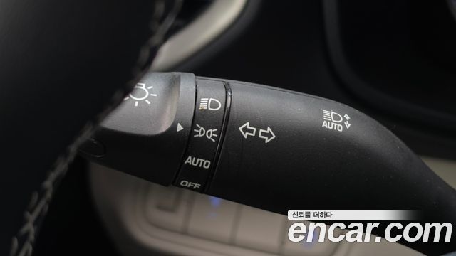 Hyundai Venue 2022 — photo 16