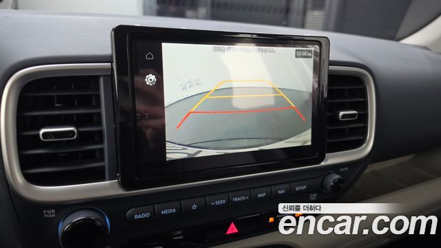 Hyundai Venue 2022 — photo 19