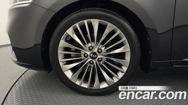 Kia K7 2017 — photo 5