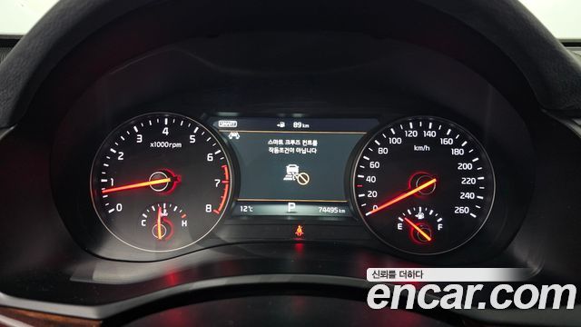 Kia K7 2017 — photo 11