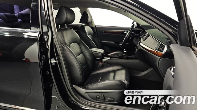 Kia K7 2017 — photo 17