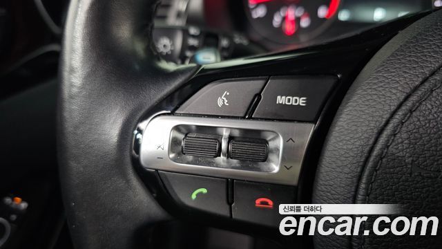 Kia K7 2017 — photo 29