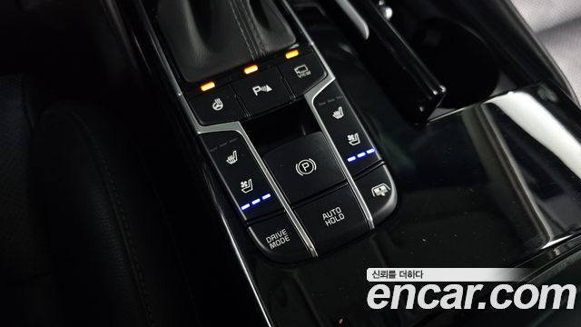 Kia K7 2017 — photo 35