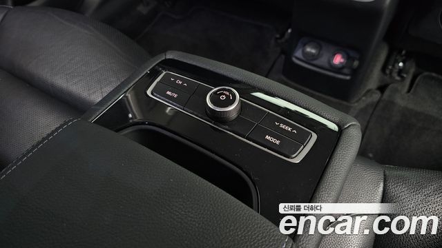 Kia K7 2017 — photo 36