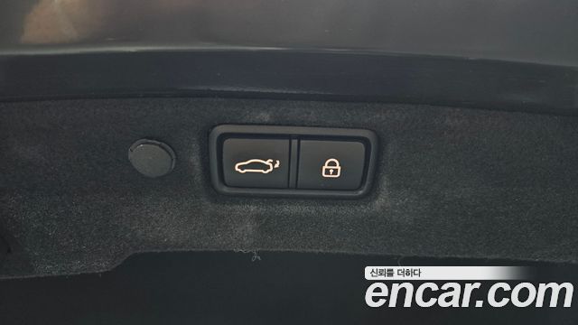 Kia K7 2017 — photo 38