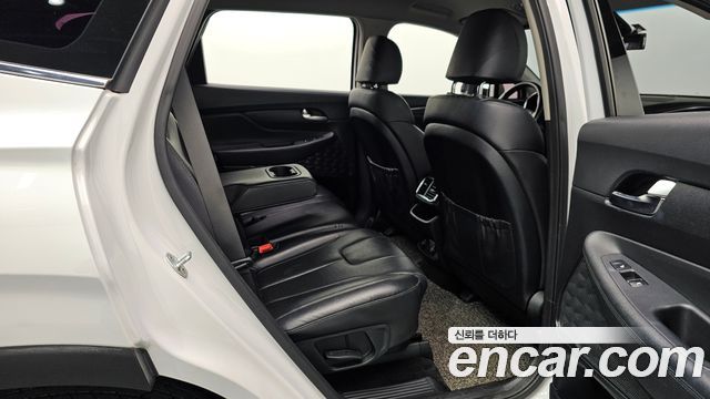 Hyundai Santafe 2019 — photo 18