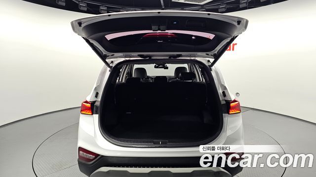 Hyundai Santafe 2019 — photo 26
