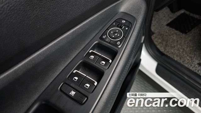 Hyundai Santafe 2019 — photo 28