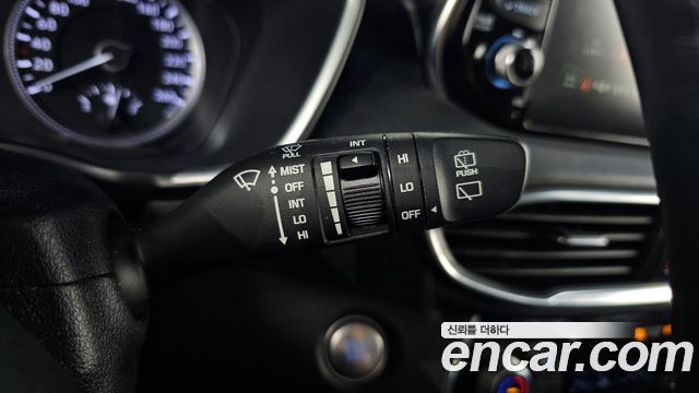 Hyundai Santafe 2019 — photo 32