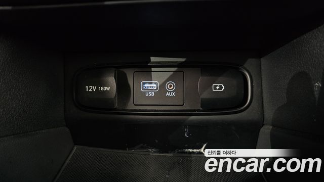 Hyundai Santafe 2019 — photo 34