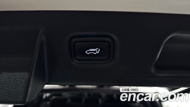 Hyundai Santafe 2019 — photo 36