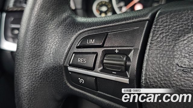 BMW 5-Series 2014 — photo 19
