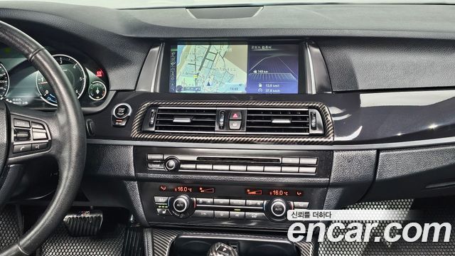 BMW 5-Series 2014 — photo 20