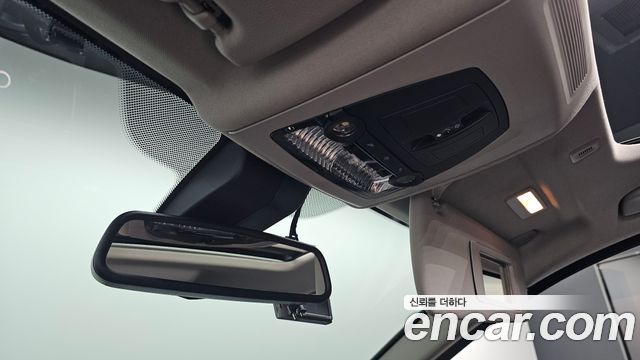 BMW 5-Series 2014 — photo 27