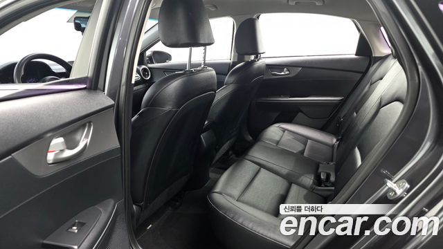 Kia K3 2019 — photo 11
