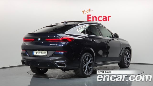 BMW X6 2021 — photo 2