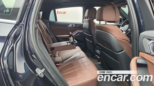 BMW X6 2021 — photo 17