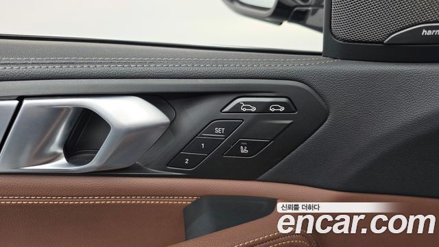 BMW X6 2021 — photo 30