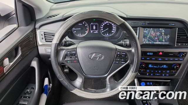 Hyundai Sonata 2015 — photo 13