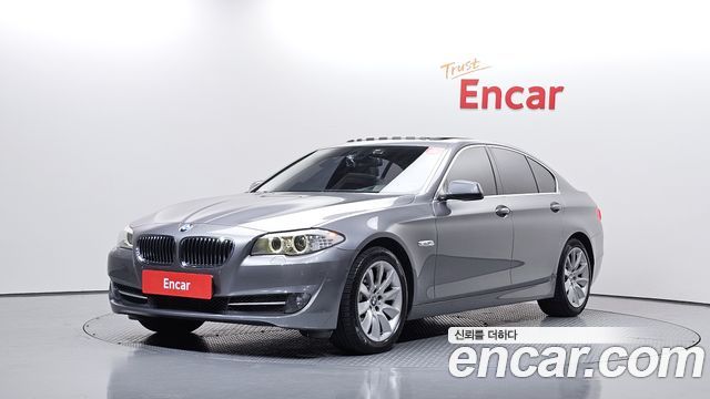 BMW 5-Series 2012 — photo 1