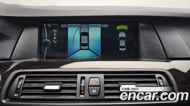 BMW 5-Series 2012 — photo 15